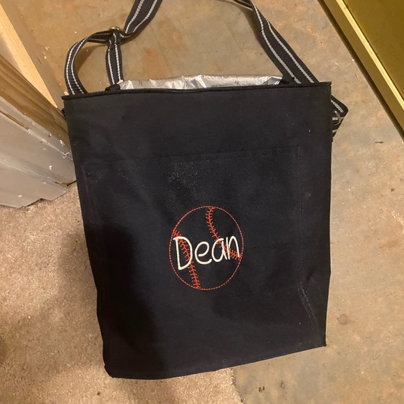 Thirty-One Spirit Collection Cooler Bag with strap - Picture 1 of 8